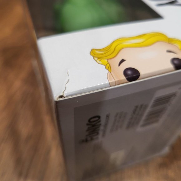 Fallout Vault Boy Glow in the Dark Hot Topic Exclusive Funko Pop - Picture 10 of 12